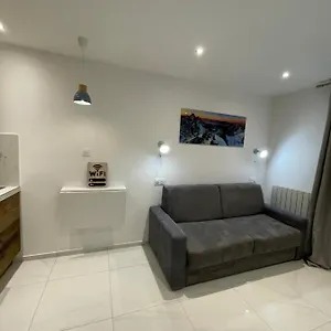 studio-centre-ville.hotels-rhonealpes.com/